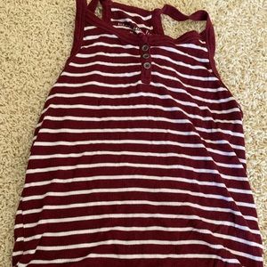 Maroon crop tank top